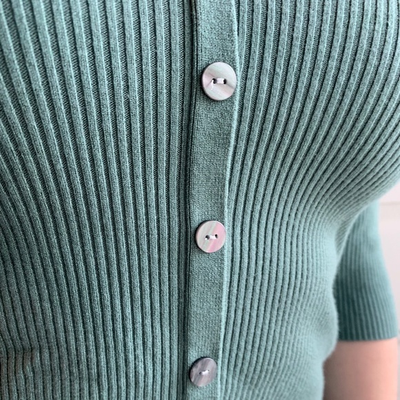 Böhme Green Ribbed Button Top - Picture 4 of 4